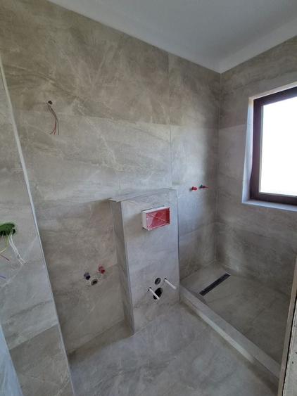 Duplex cu 4 camere cu Canalizare în Urseni