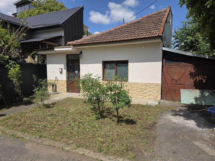 Apartament cu 3 camere decomandat în Ultracentral