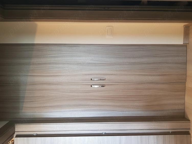 Apartament cu 2 camere semidecomandat în 1 Mai