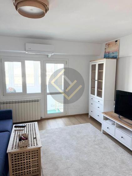 Apartament cu 3 camere decomandat, mobilat în Timpuri Noi