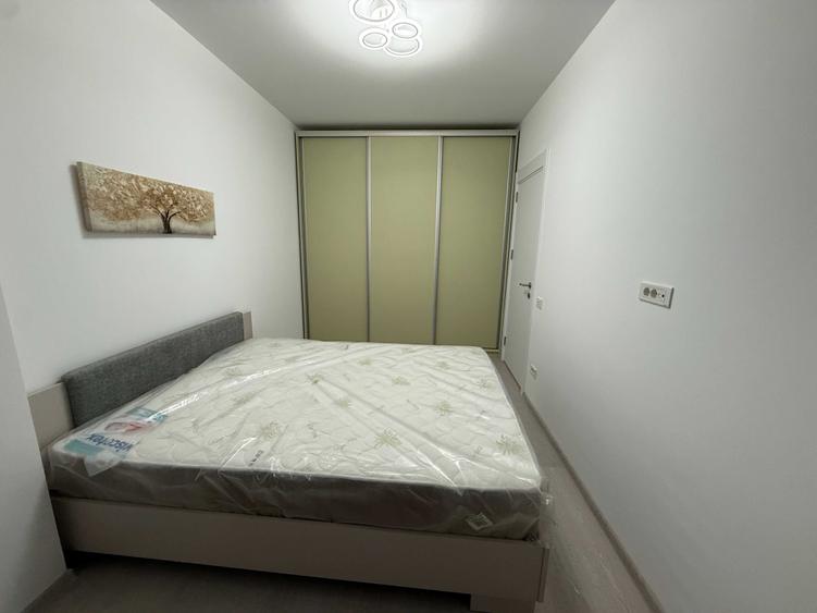 Apartament cu 2 camere semidecomandat în Berceni