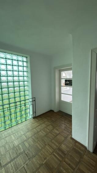 Duplex cu 3 camere cu Teren 2200 Mp în Șișești