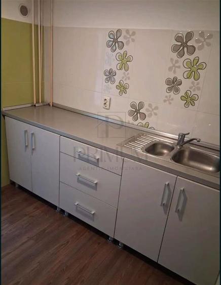 Apartament cu 3 camere decomandat, mobilat în Timocului-Șaguna