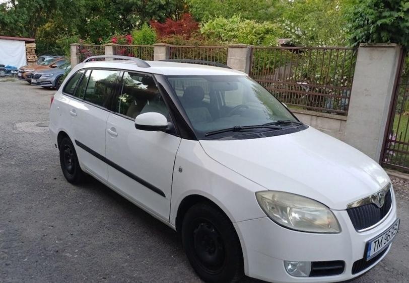 Casă în Utvin