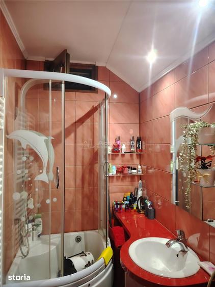 Apartament cu 2 camere semidecomandat în Boldești