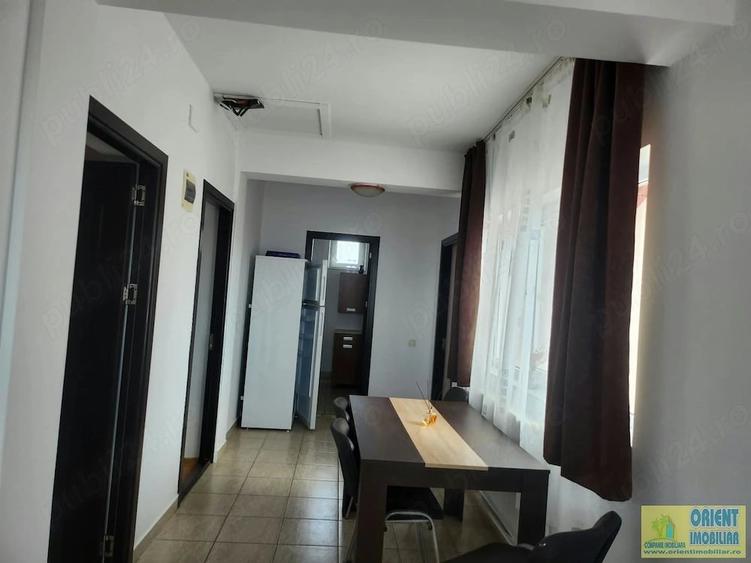 Casă cu 7 camere cu Teren 300 Mp în Nord