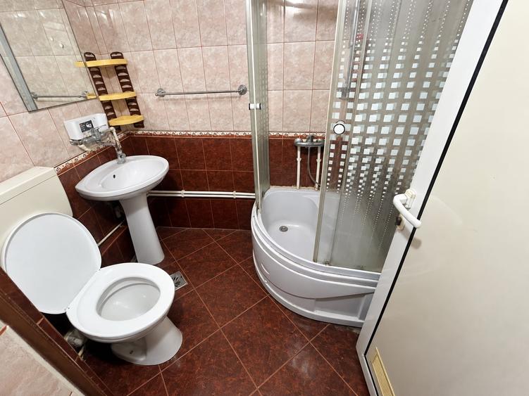 Garsonieră semidecomandată, mobilată în Complex Studențesc