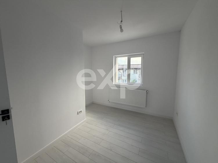Apartament cu 4 camere decomandat în Măgurele