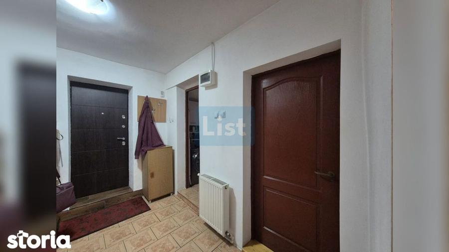 Casa pe un nivel, cu livada, la intrarea in Dezmir - 7