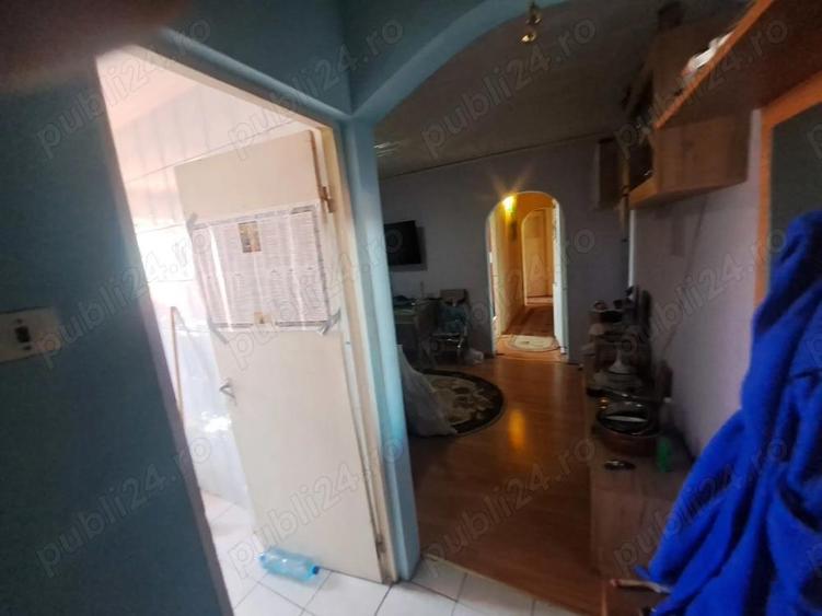 Vand apartament cu 4 camere zona Ferentari - 2