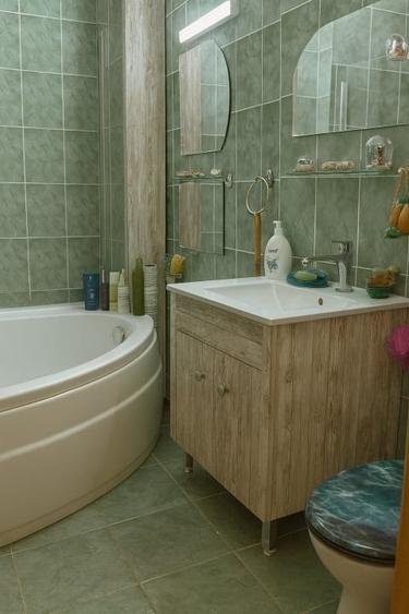 Apartament 3 camere decomandate zona Tractorul - 5