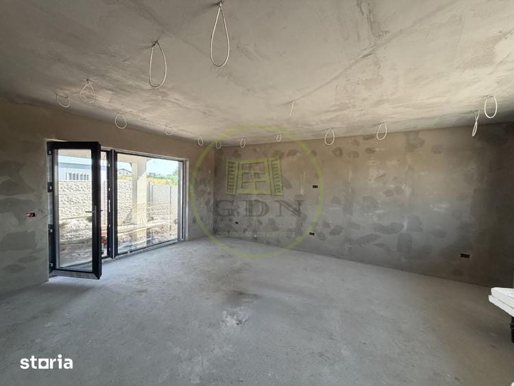 Casă cu 4 camere cu Teren 252 Mp în Malu Mare