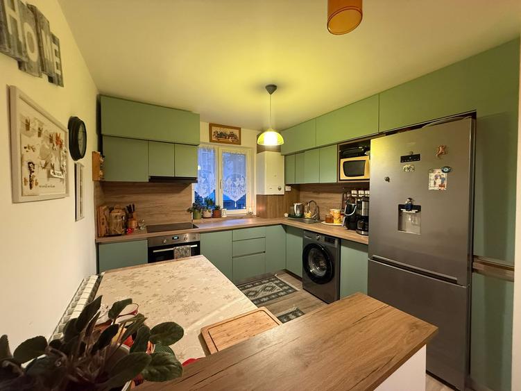 Apartament 2 camere –etaj 1-zona Piata Centrala - 1