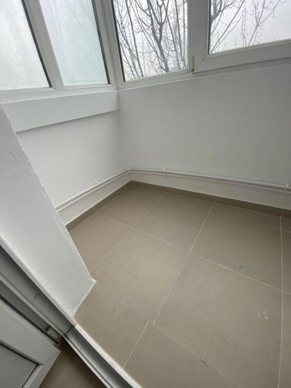 Apatament 2 camere, zona Alexandru cel Bun, etaj 3/4 - 3