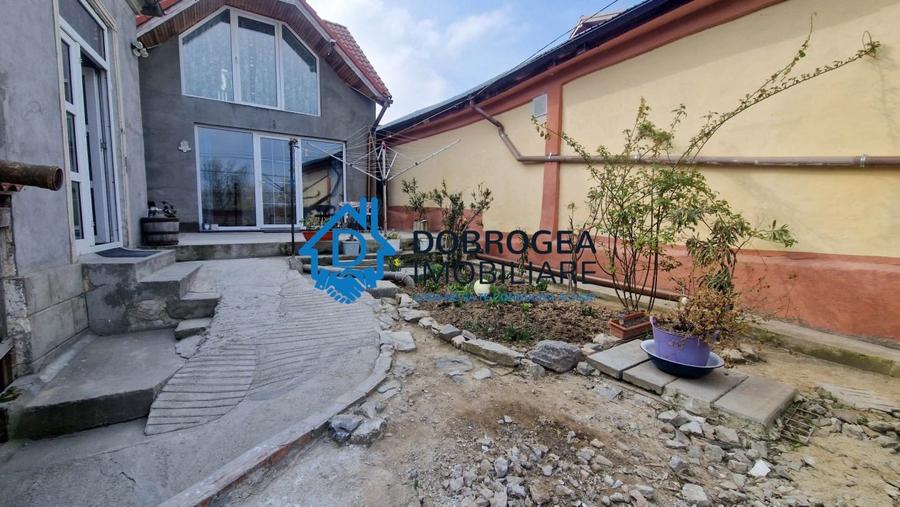 ULTRACENTRAL -CASA 4 CAMERE ,TEREN 187 MP, CENTRALA GAZ - 4