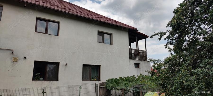 casa cu etaj de vanzare . - 3