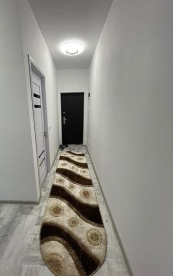 Inchiriez apartament - 3