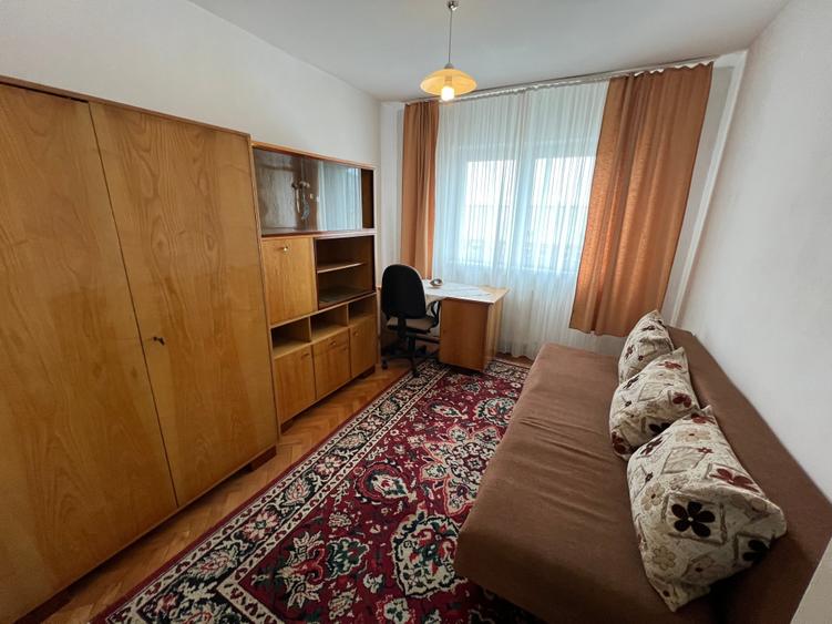 INCHIRIEZ apartament 3 camere decomandat,zona Strand - 6