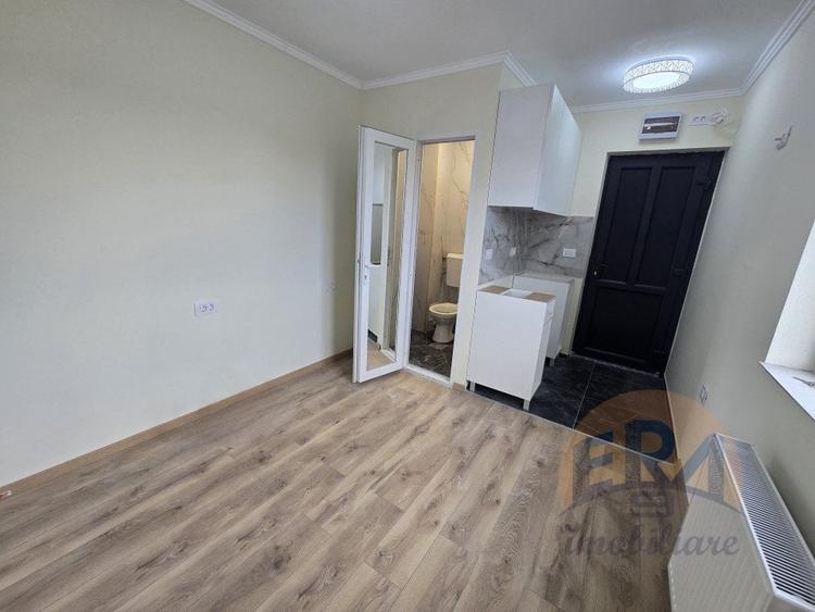 ULTIMA BUCATA - Garsoniera renovata | Etaj 3 | Rogerius, str. Aluminei - 1