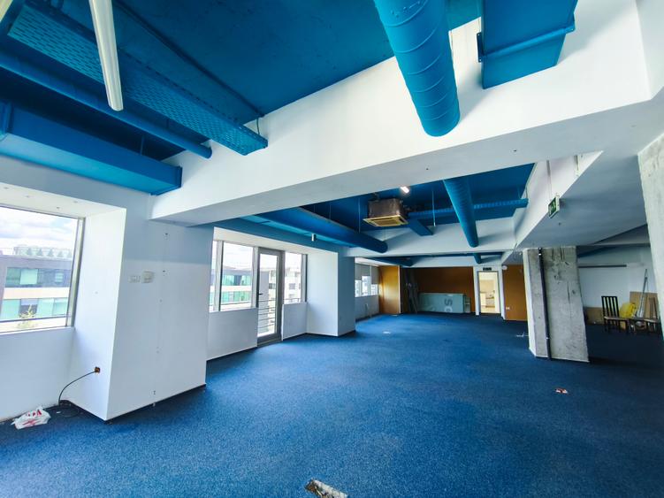 Pod Baneasa - spatiu renovat in cladire de birouri - 9