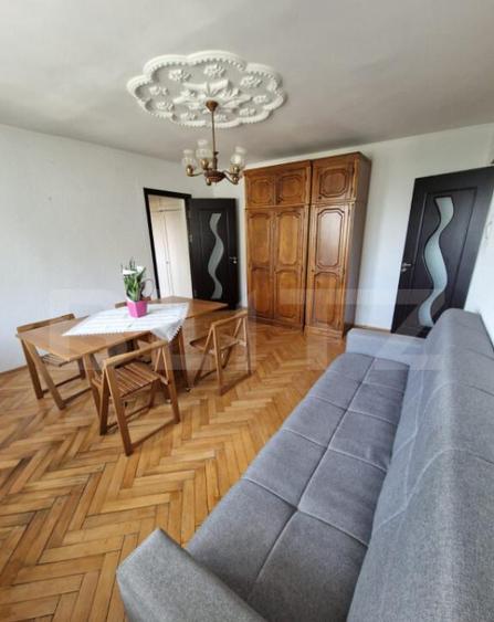 Apartament 2 camere, 56 mp, semidecomandat, zona Zamca - 3