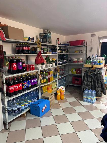 Inchiriez magazin alimentar mixt in Talmaciu pretabil si alte destinatii - 1