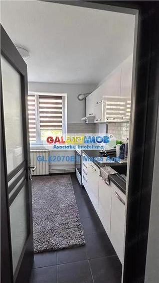 Apartament 3 camere, decomandat, zona Maxim Gorki