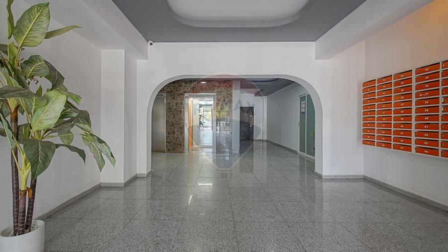 Apartament spatios de inchiriat - 3 camere Isaran - 21