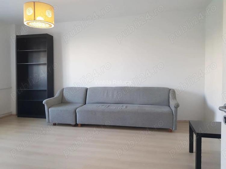 Inchiriere apartament de 2 camere decomandate, etaj 3, 450 euro, 13 septembrie