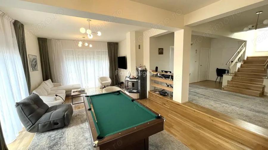 Casa de vanzare Andrei Muresanu 5 camere 260mp utili