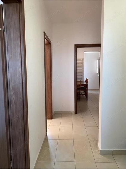 Apartament cu 3 camere, 2 b i-Aradului Iris - 5