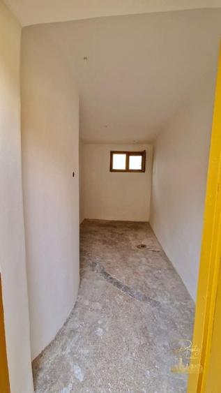 Apartament cu 2 camere de vanzare in cladire istorica - Ultracentral - 24