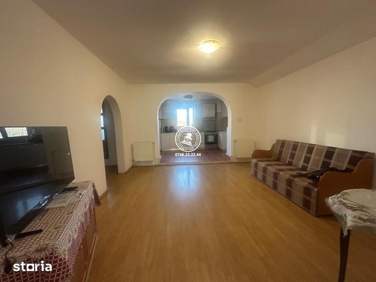 Apartament cu 3 camere decomandat în Central