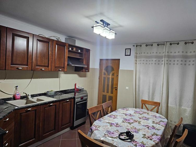 Casa si spatiu comercial - 8