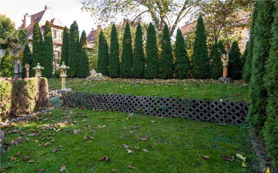 Nivel in vila, curte deosebita, priveliste, Central, Brasov - 16