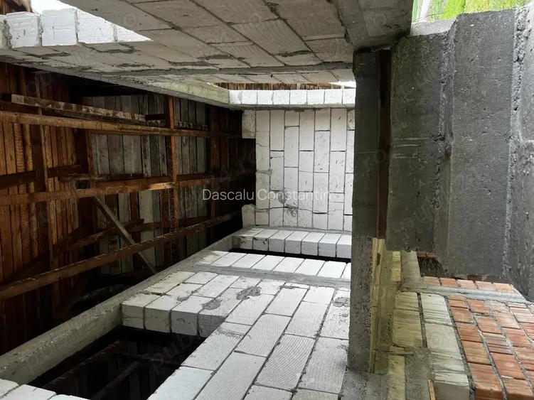 De vanzare Casa mansardata cu teren . Strejestii de Sus, OLT