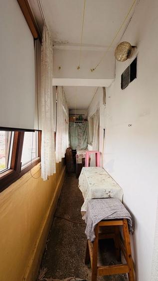 De vanzare 2 camere dec. in Galati, Micro 18, zonă Spitalul Județean - 5