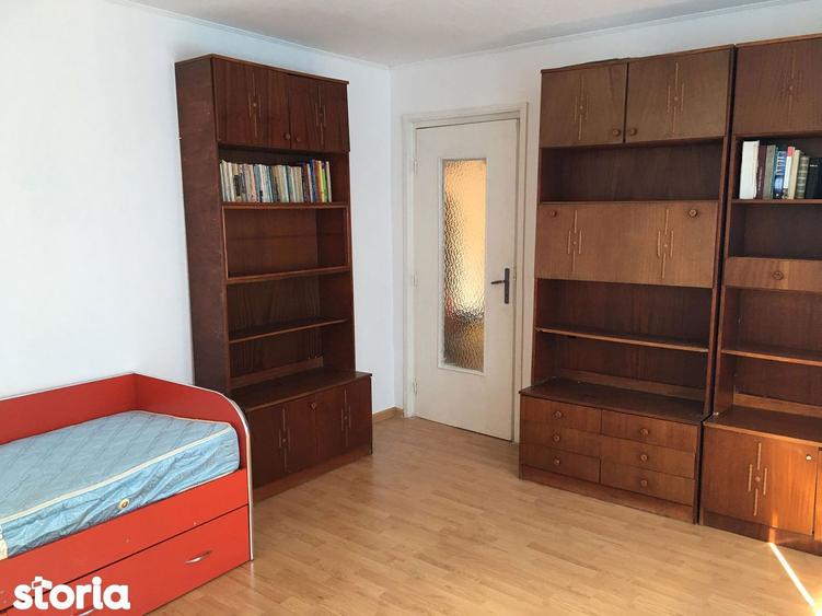 2 Camere,etaj 1,Centru-Petru Rares - 3