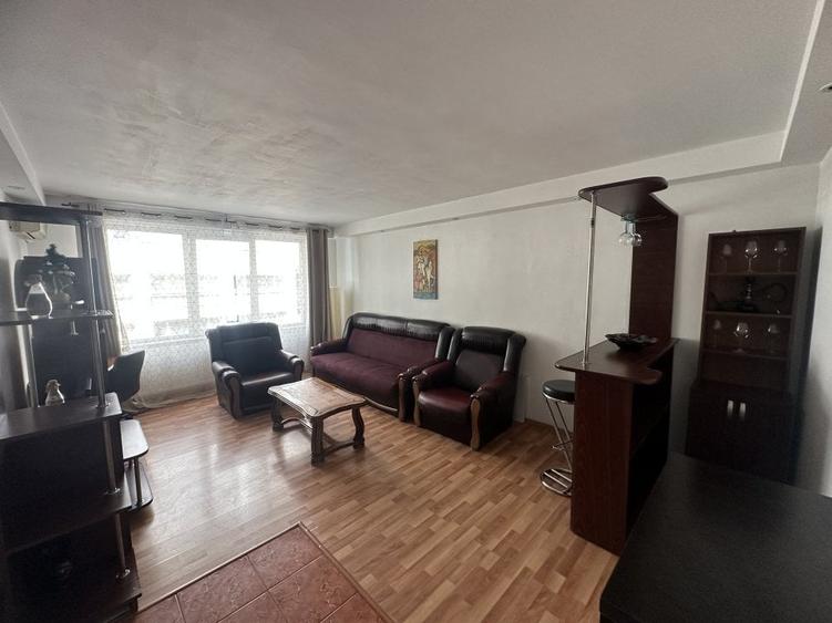 Apt 2 camere mobilate  Calea Victoriei, langa Hotel Radisson, etaj 2, bloc solid - 1