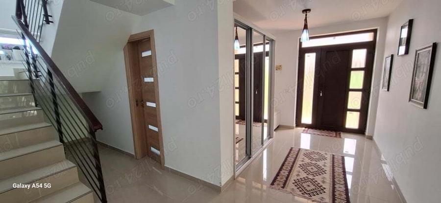 Casa de vanzare - 3