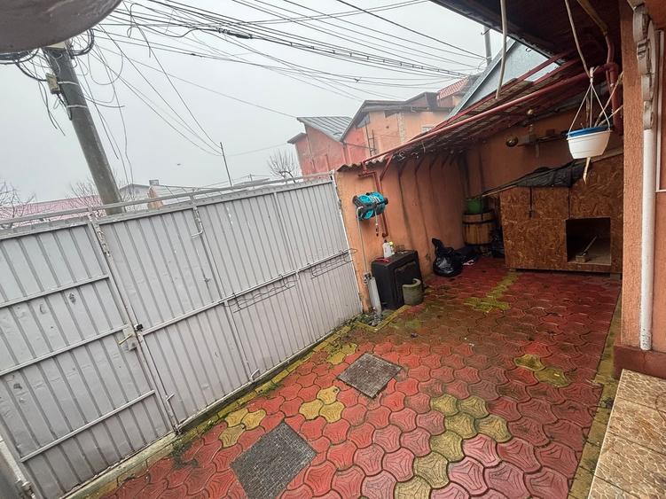 Casa de vanzare cu 4 camere (P+M) in zona Cartier 23 August-Hala Laminor - 19