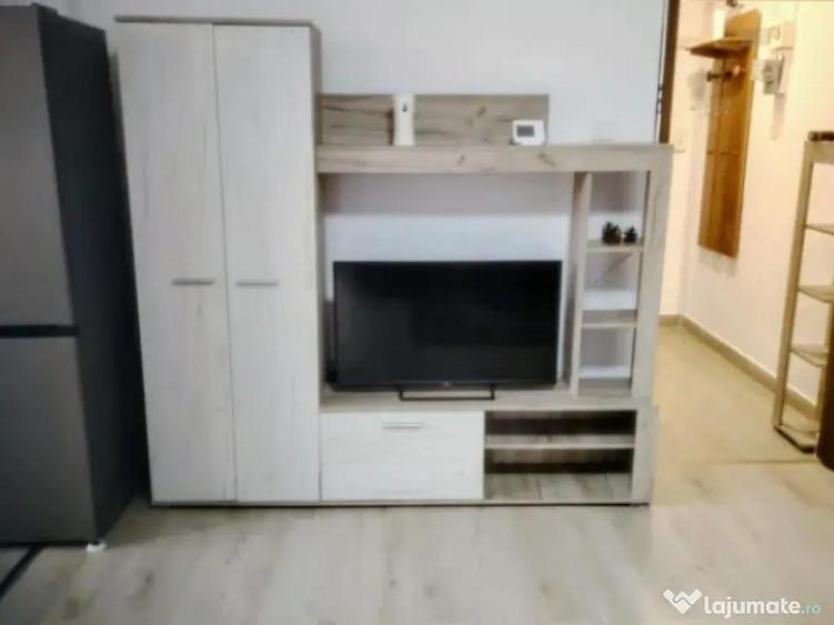 Apartament 2 camere, semidecomandat - zona Astra - 3