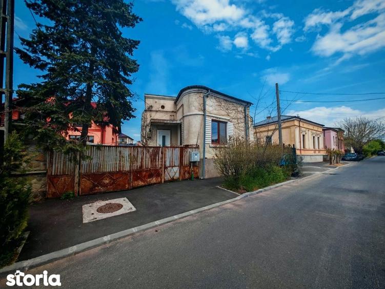 Casa in zona centrala, 4 camere, 2 bai, curte cu acces masina - 3