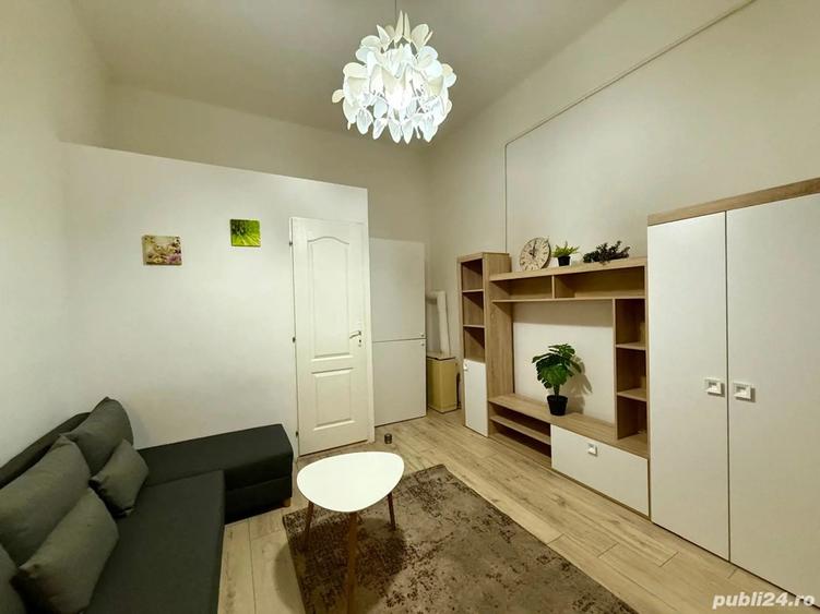 Persoana fizica Inchiriez garsoniera in zona ultracentrala - 3