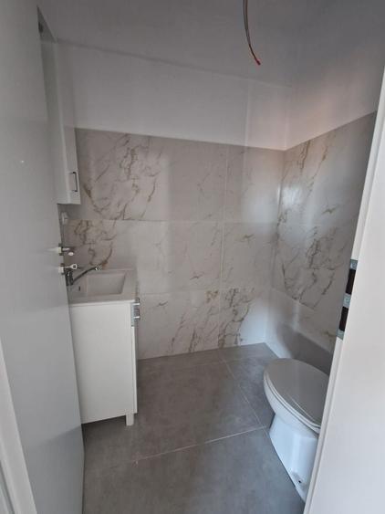 3 camere, finisat etaj 2, parcare subterana, str Traian Vuia - 13