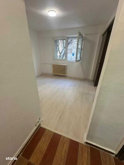 Vand Garsoniera Metrou Piata Sudului - str Secuilor - 5