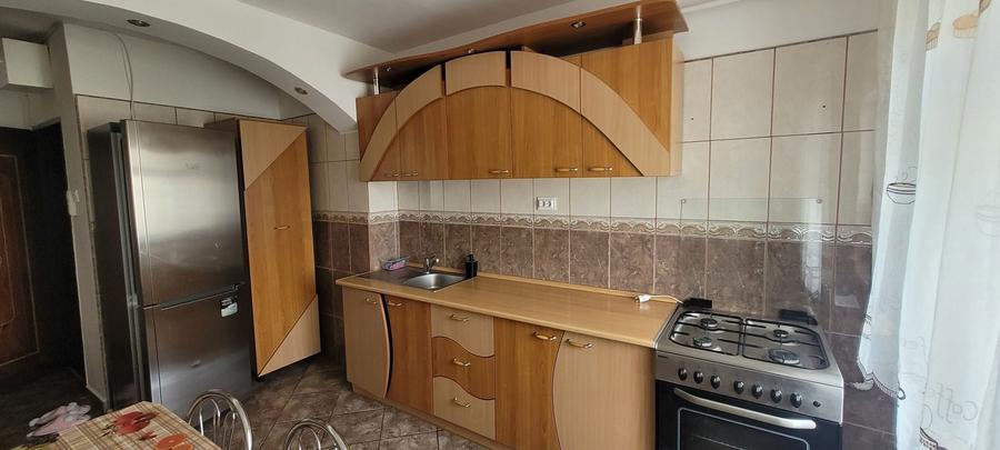 Inchiriez apartament 2 camere m6 - 4