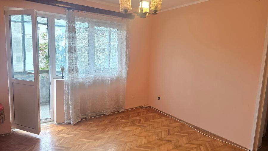 Vand apartament cu 2 camere in Deva, zona Piata Centrala, etaj 3, - 1