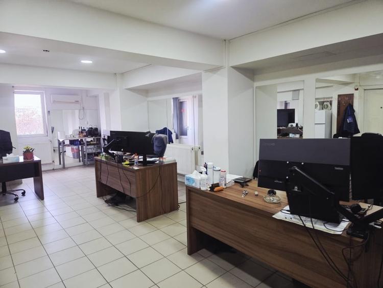 Spatiu birouri, zona T. Vladimirescu, la strada - 1