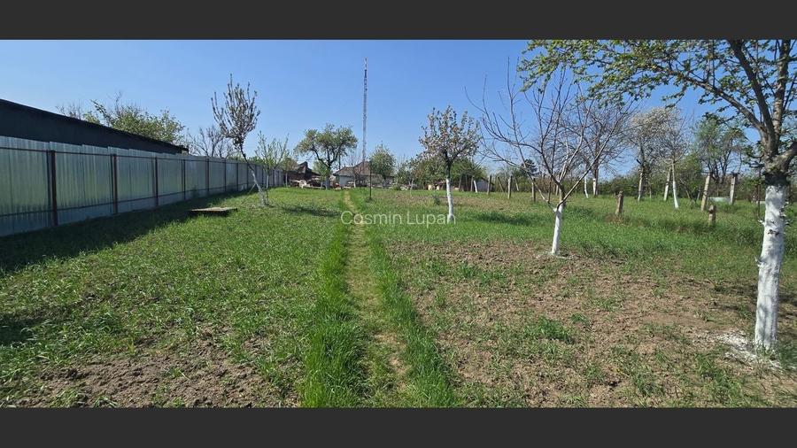 Casa caramida cu teren de 1332mp - comision 0%